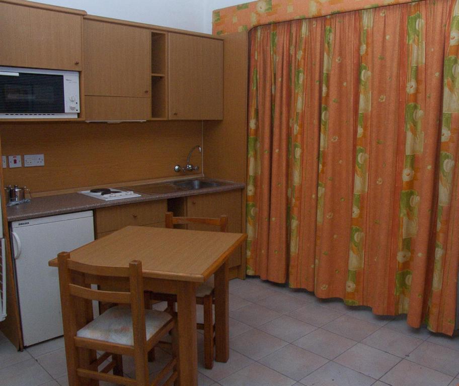 Empire Studio Apartments Saint Julian's 외부 사진